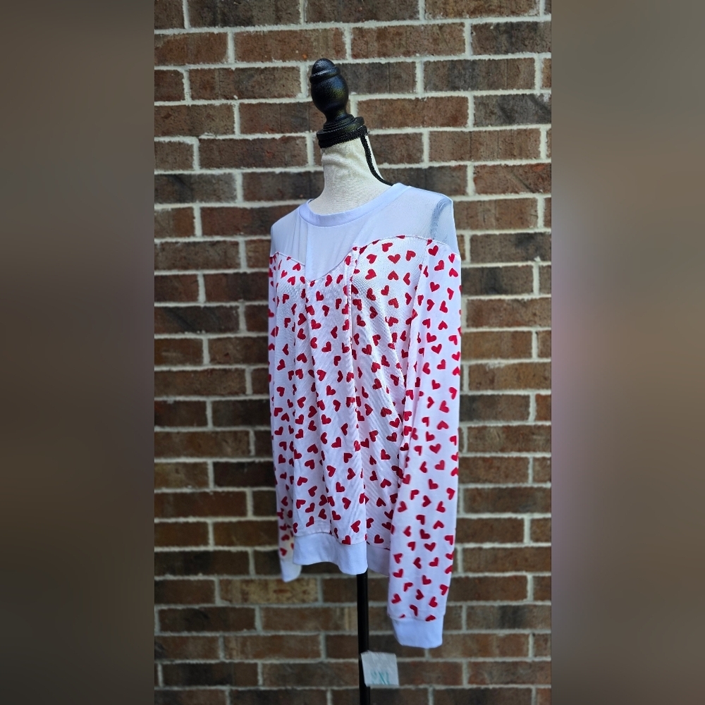 LuLaRoe Lizzy Blouse 2X NWT Red White Heart Print Mesh Top Long Sleeve - Picture 4 of 14